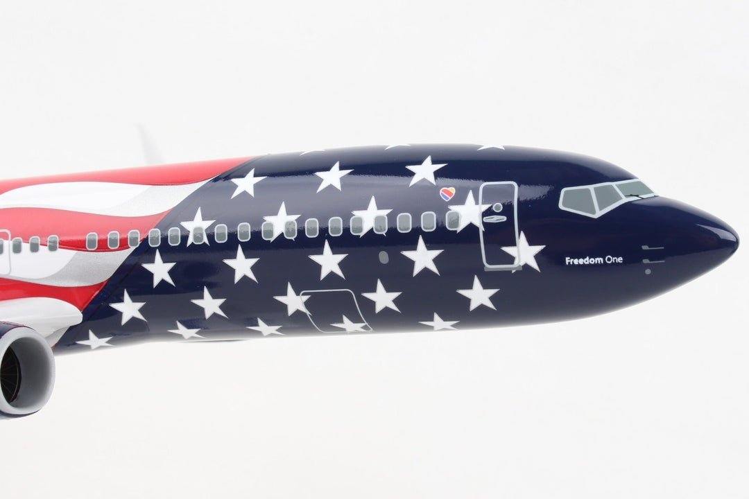 SkyMarks SKR1087 1:130 Southwest Freedom One Boeing 737-800 N500WR