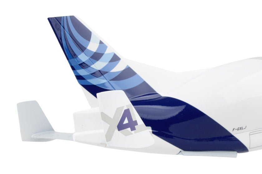 SkyMarks SKR1090 1:200 Airbus Industries Airbus A330 - 700L Beluga XL 4