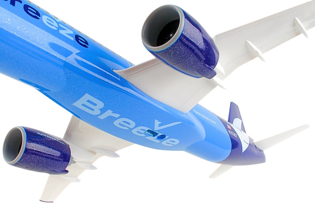 SkyMarks SKR1112 1:100 Breeze A220 - 300 N203BZ