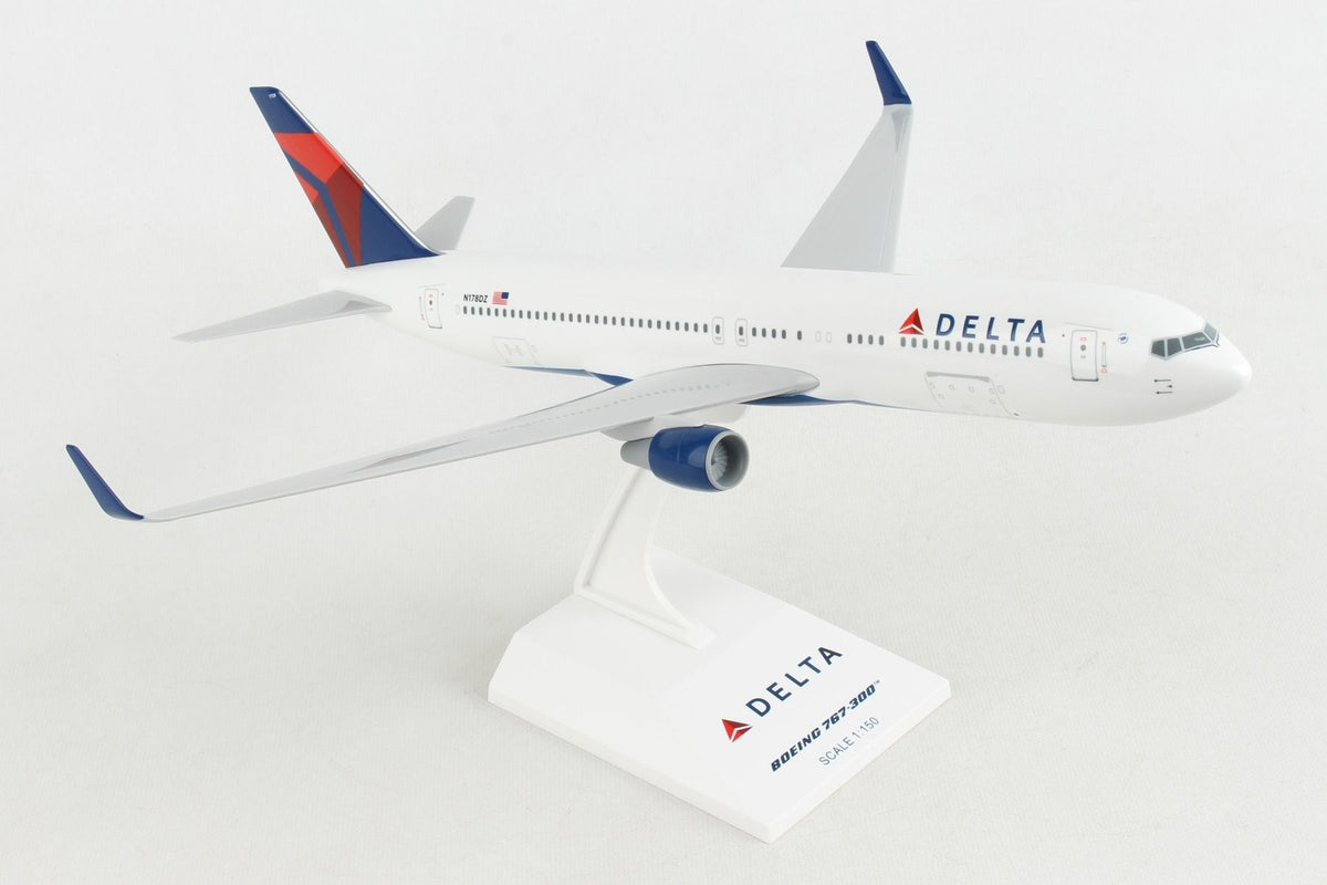 Skymarks SKR330 1:150 Delta Boeing 767 - 300