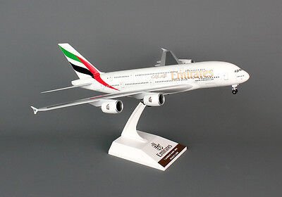 SkyMarks SKR698 1:200 Emirates Airbus A380 - 800 A6 - EEA with gear