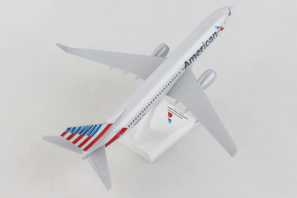 SkyMarks SKR759 1:130 American 737 - 800 New Livery