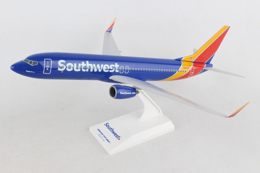 SkyMarks SKR813 1:130 Southwest Boeing 737 - 800 Heart One