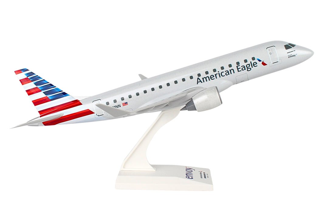 SkyMarks SKR902 1:100 American ERJ - 175 Envoy