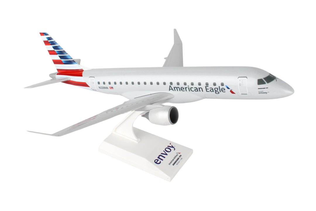 SkyMarks SKR902 1:100 American ERJ - 175 Envoy