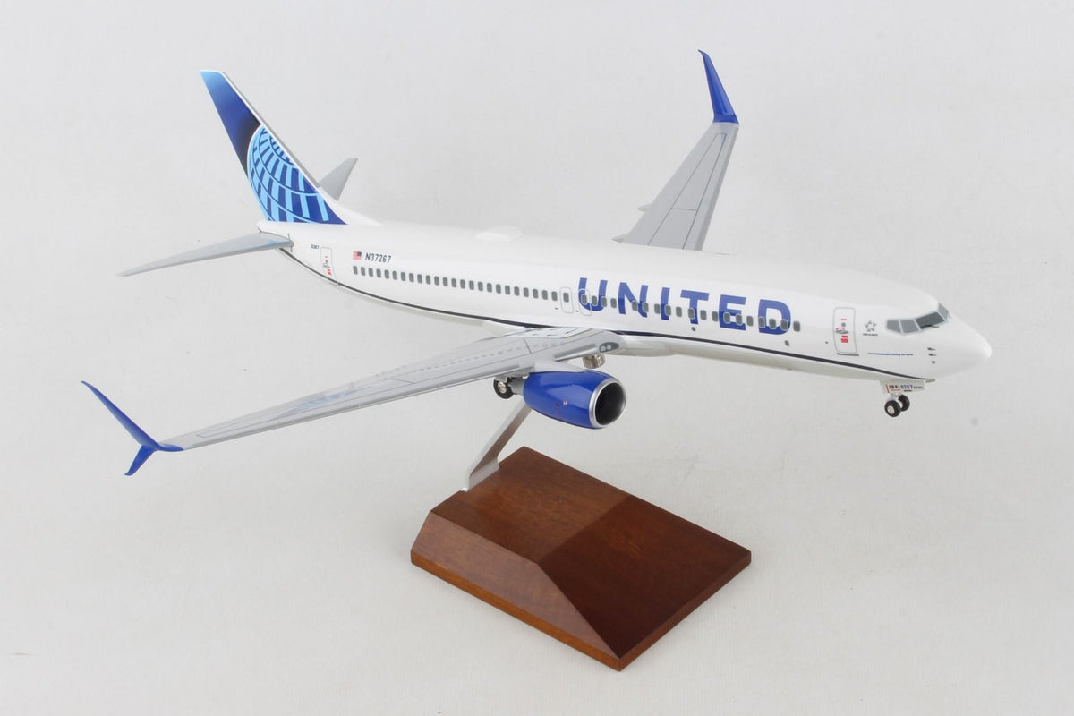 SkyMarks Supreme SKR8284 1:100 United Boeing 737 - 800 N37267