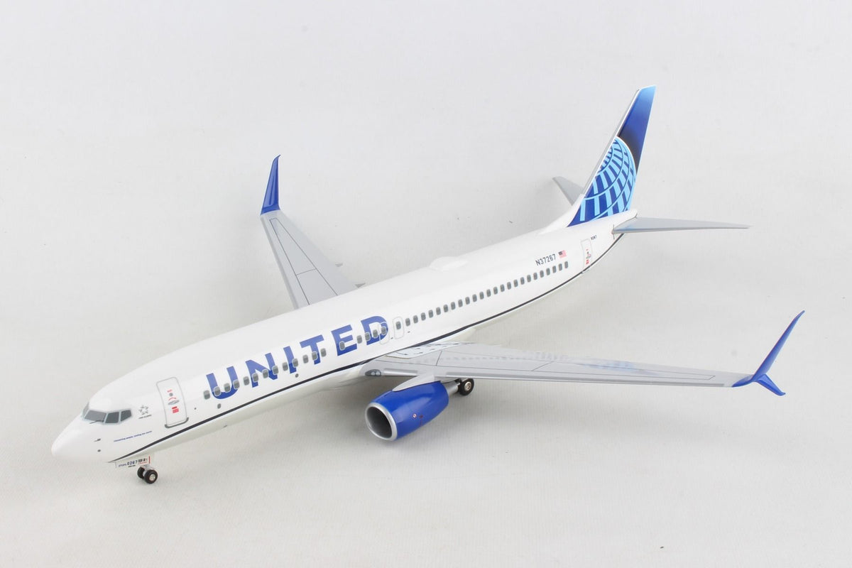 SkyMarks Supreme SKR8284 1:100 United Boeing 737 - 800 N37267