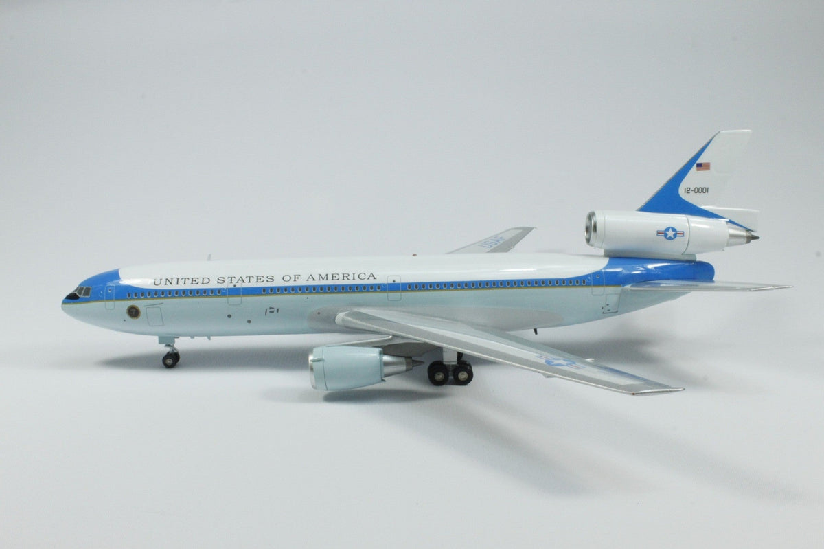SM200 SM2DC101309 1:200 McDonnell Douglas DC - 10 - 30 "Air Force One"