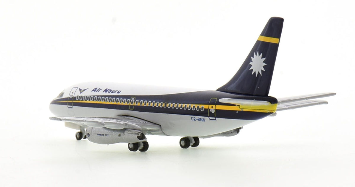 SMA/Aero Classics 1:400 Air Nauru Boeing 737 - 200 C2 - RN8