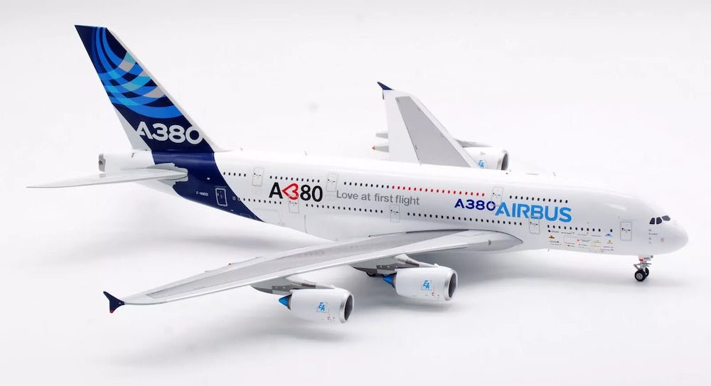 SQ Wings L2009 1:200 Airbus A380 F - WWDD House Colors "Love at First Flight"