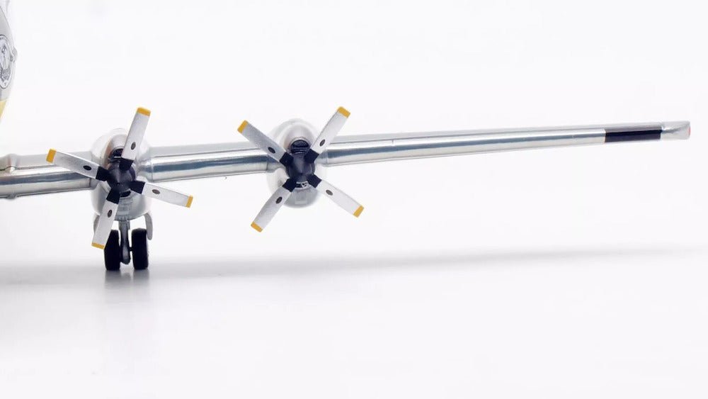 SQ Wings L2058 1:200 Aero Spacelilnes 377SGT Super Guppy Airbus Industrie F - BTGV