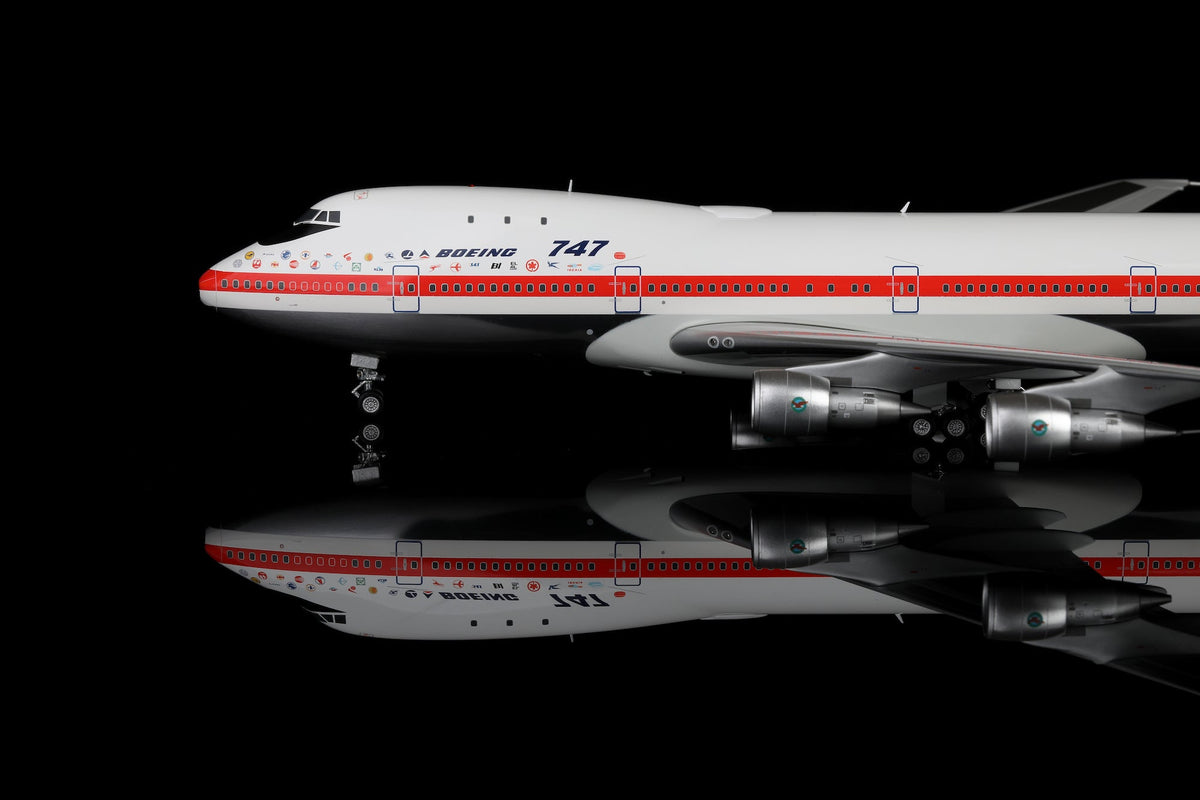 SQ Wings L2064FD 1:200 Boeing Company B747-100 N7470 "Museum Livery" Flaps Down