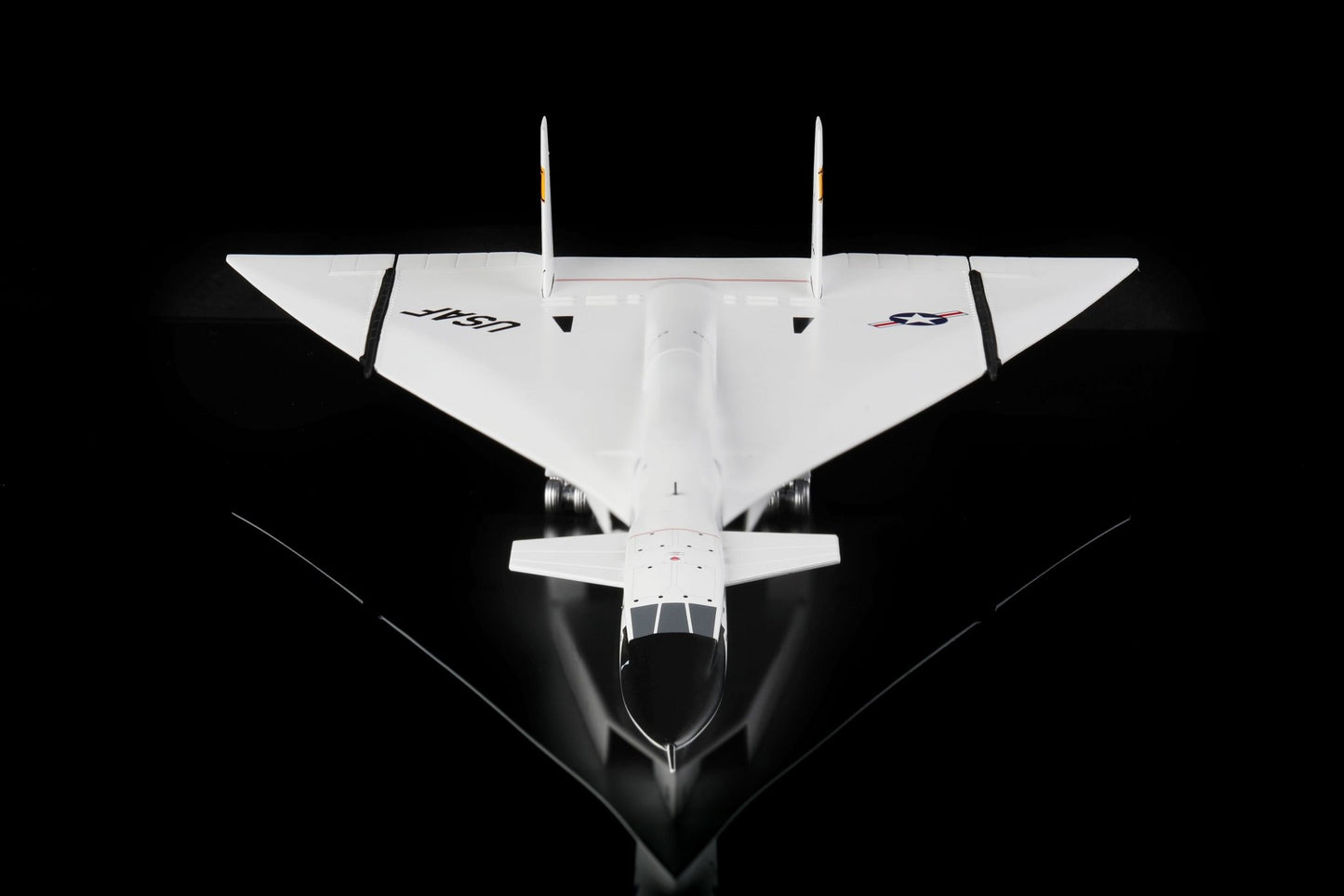SQ Wings L2080 1:200 North American XB - 70 NASA Edwards Air Force Base