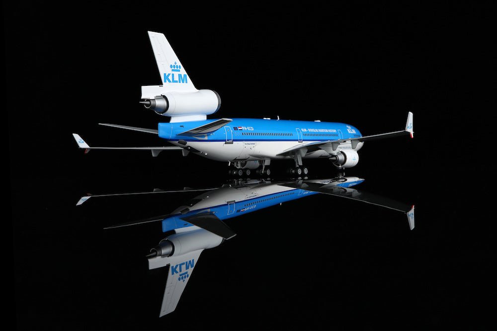 SQ Wings L2103 1:200 KLM MD - 11 PH - KCD