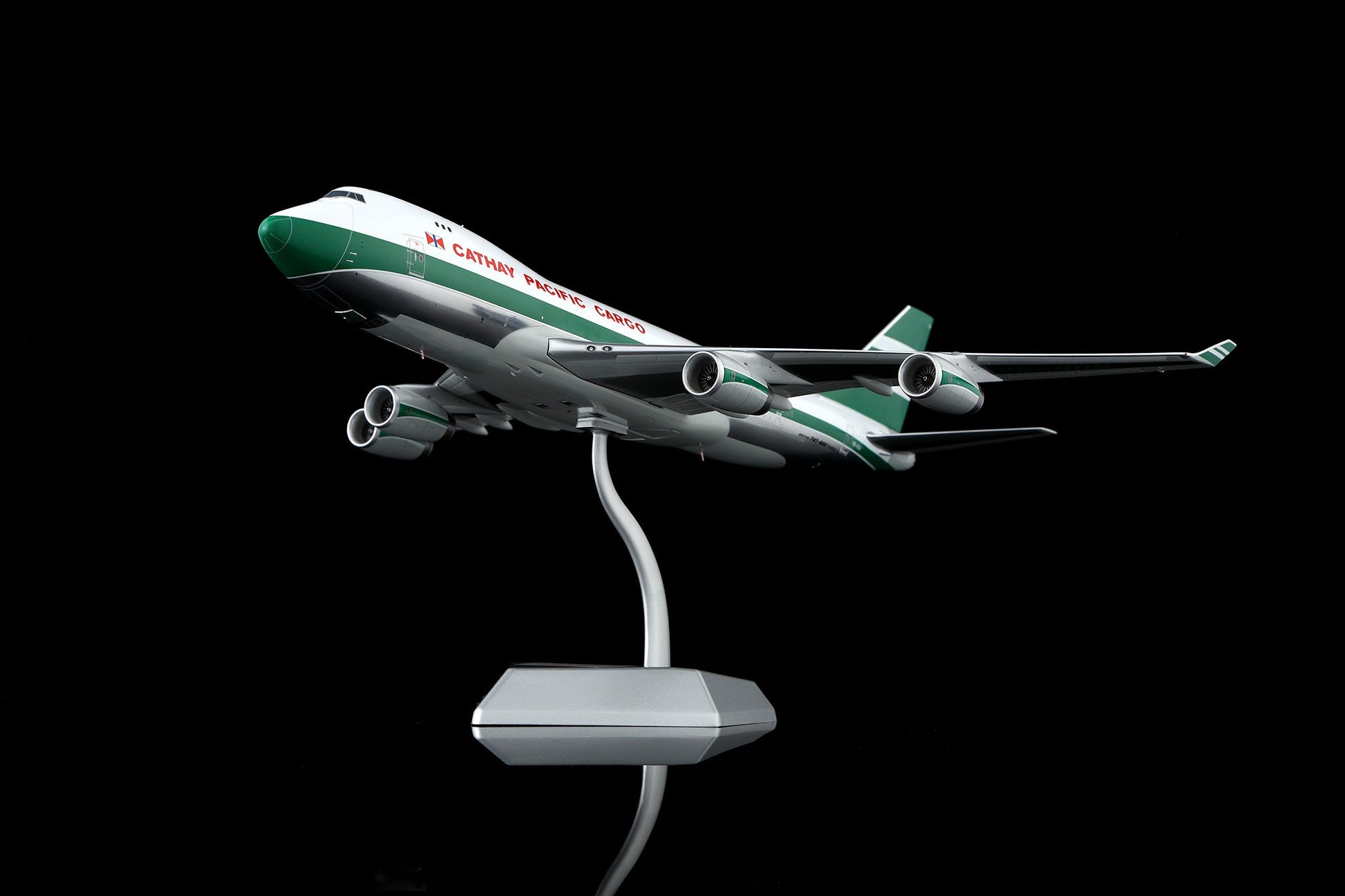 SQ Wings L2130C 1:200 CATHAY PACIFIC CARGO B747-400F VR-HUH Interactive Series