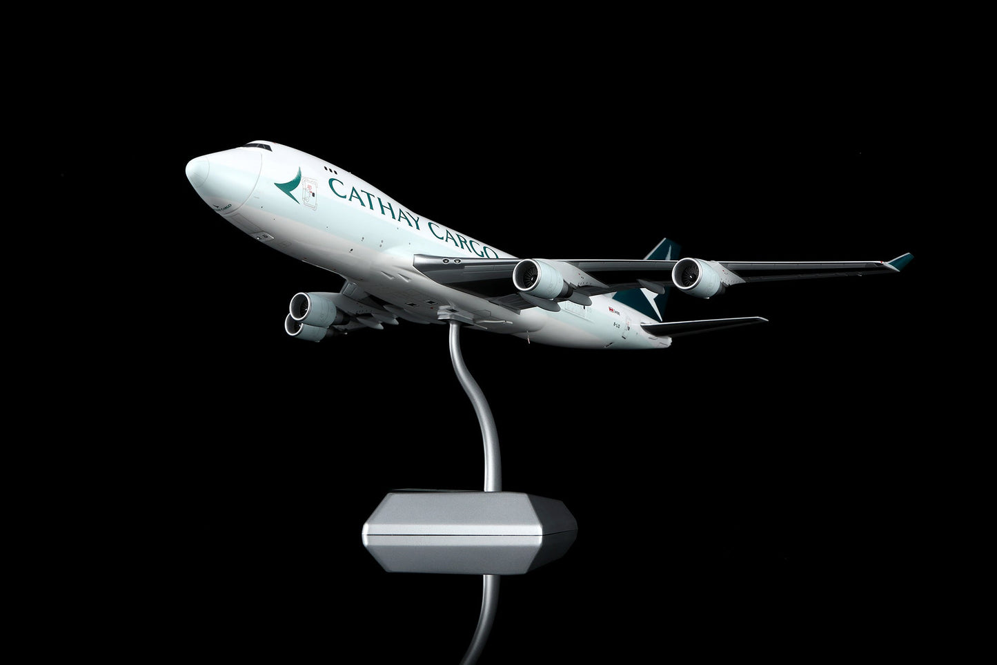 SQ Wings L2138FD 1:200 Cathay Pacific Cargo B747-400F B-LID "Flaps Down"