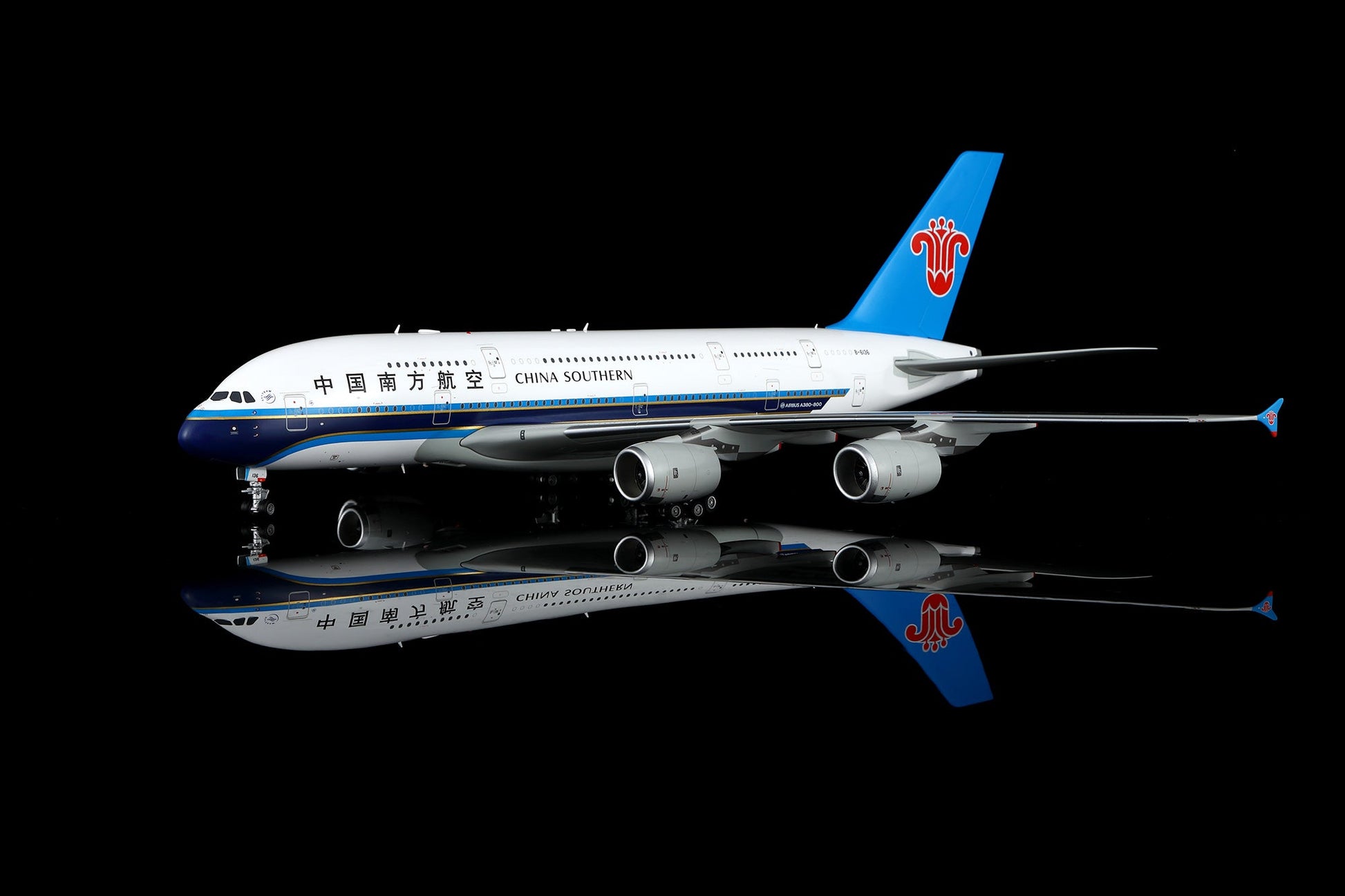 SQ Wings L2153FD 1:200 China Southern Airlines A380 B-6136 Flaps Down
