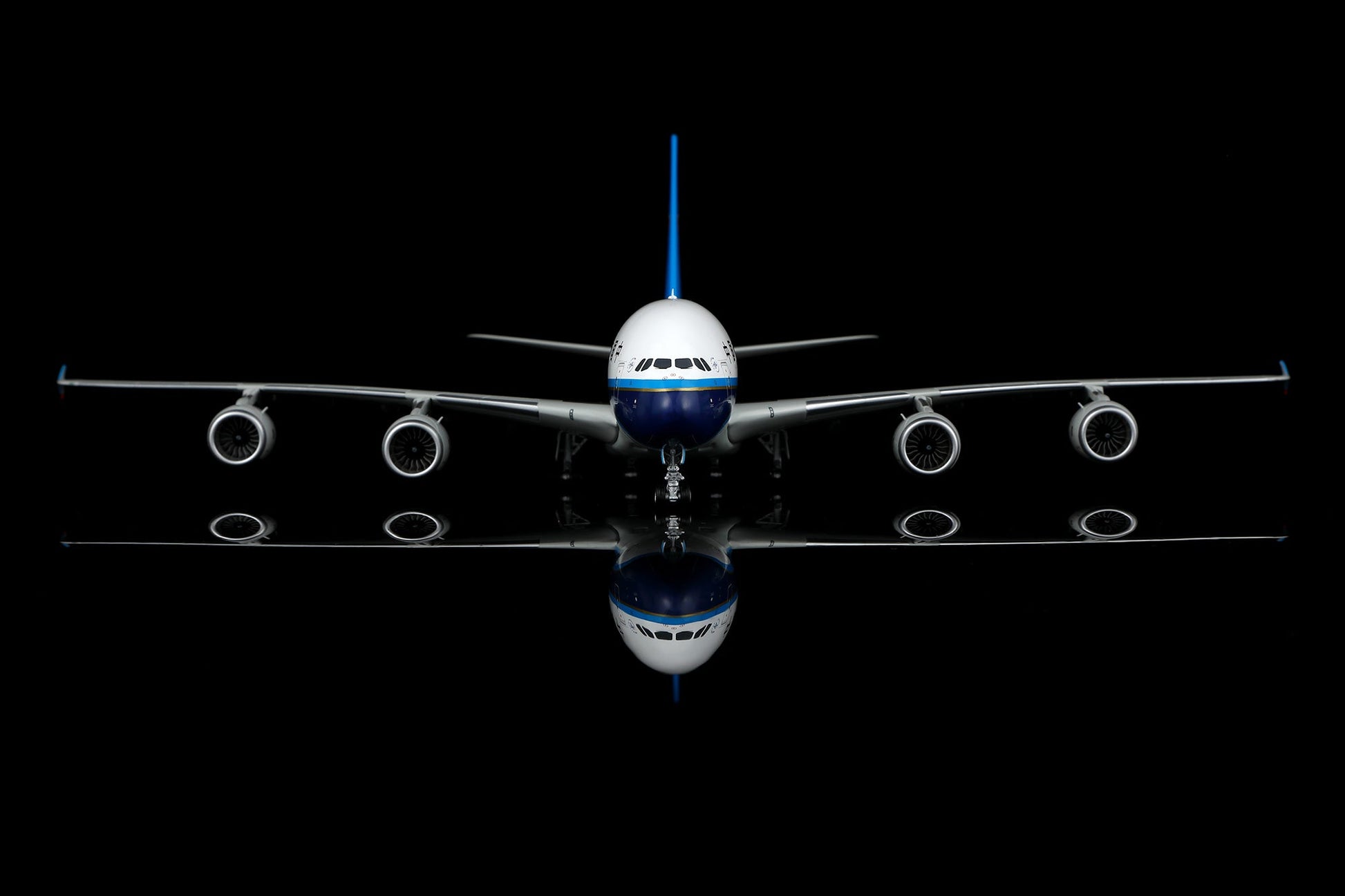 SQ Wings L2154FD 1:200 China Southern Airlines A380 B-6137 Flaps Down