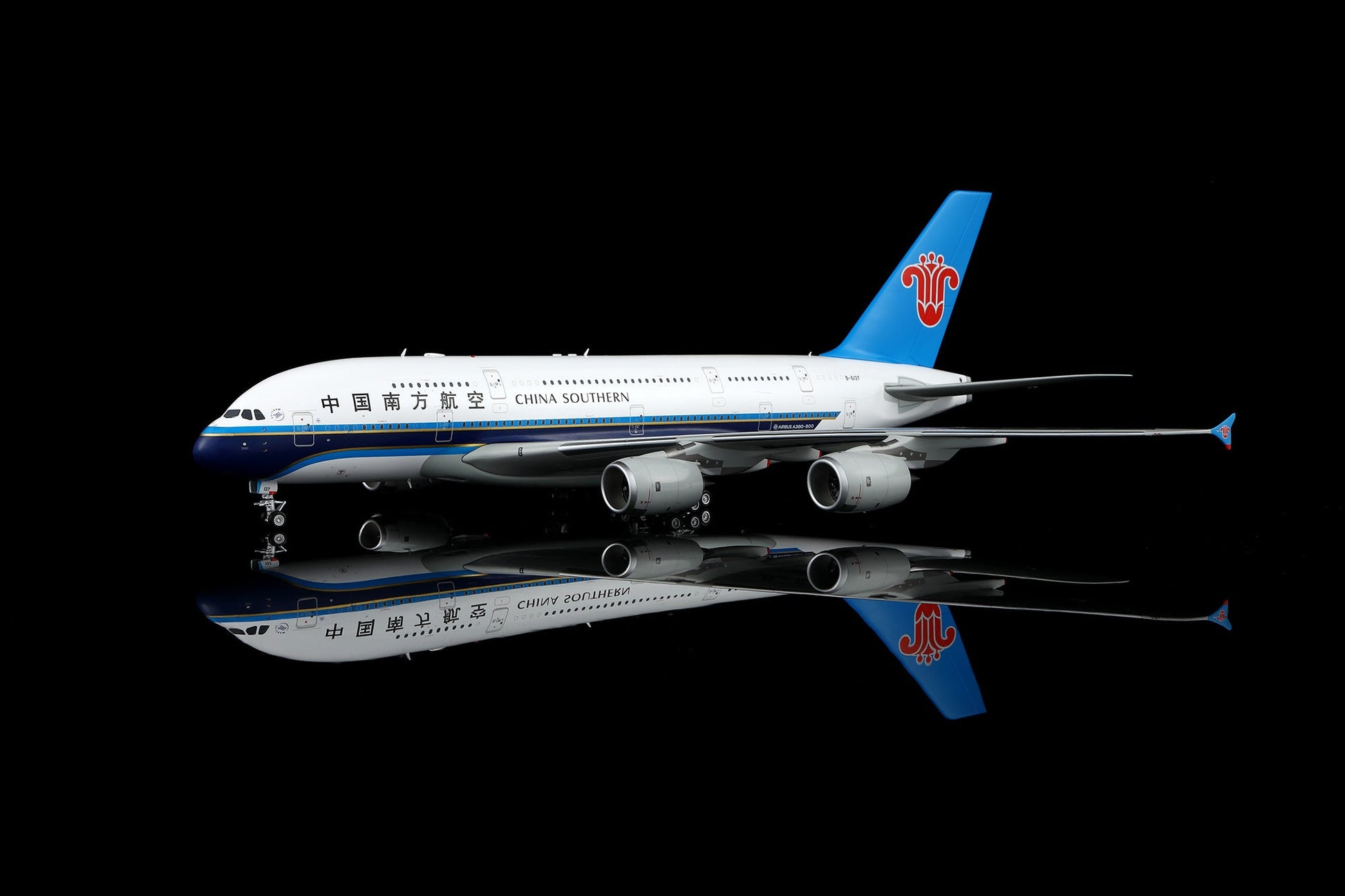 SQ Wings L2154FD 1:200 China Southern Airlines A380 B-6137 Flaps Down