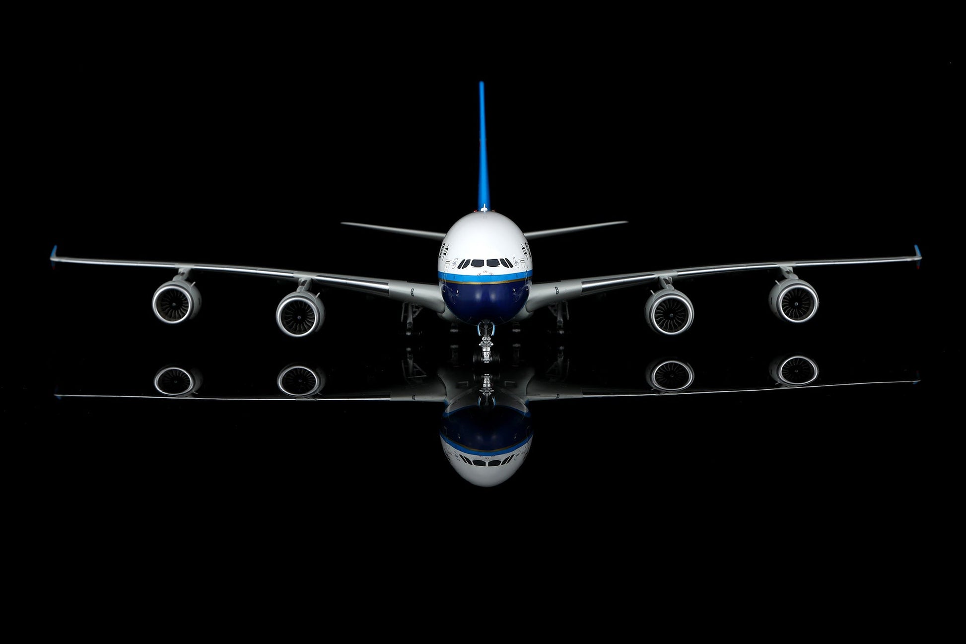 SQ Wings L2155FD 1:200 China Southern Airlines A380 B-6138 Flaps Down