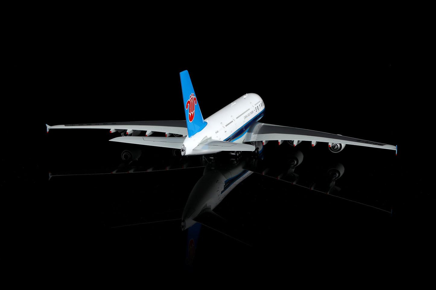 SQ Wings L2155FD 1:200 China Southern Airlines A380 B-6138 Flaps Down