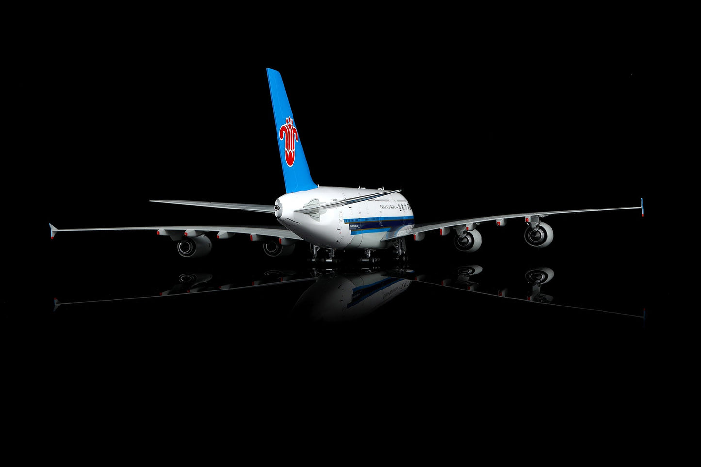 SQ Wings L2155FD 1:200 China Southern Airlines A380 B-6138 Flaps Down