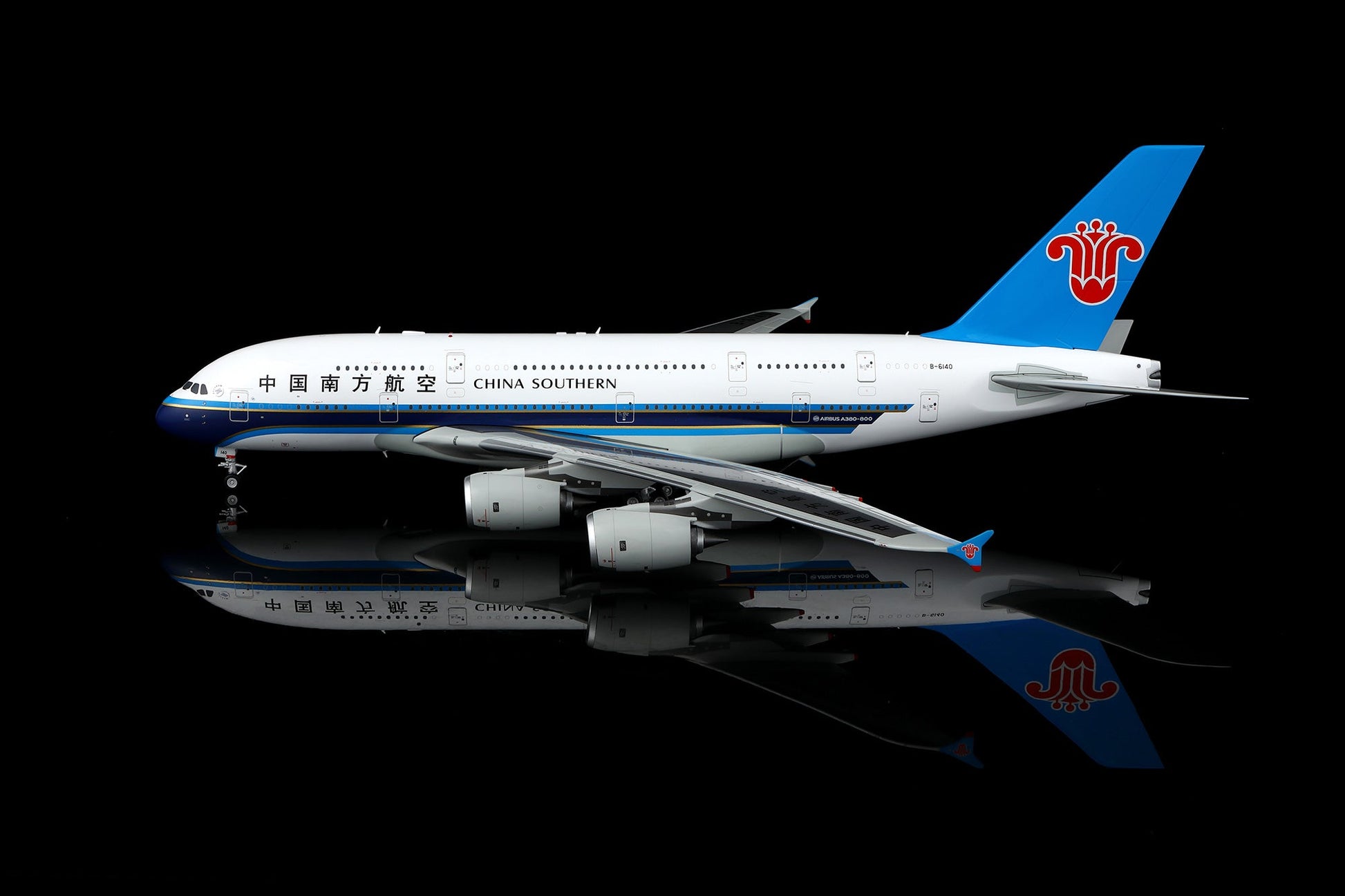 SQ Wings L2156FD 1:200 China Southern Airlines A380 B-6140 Flaps Down