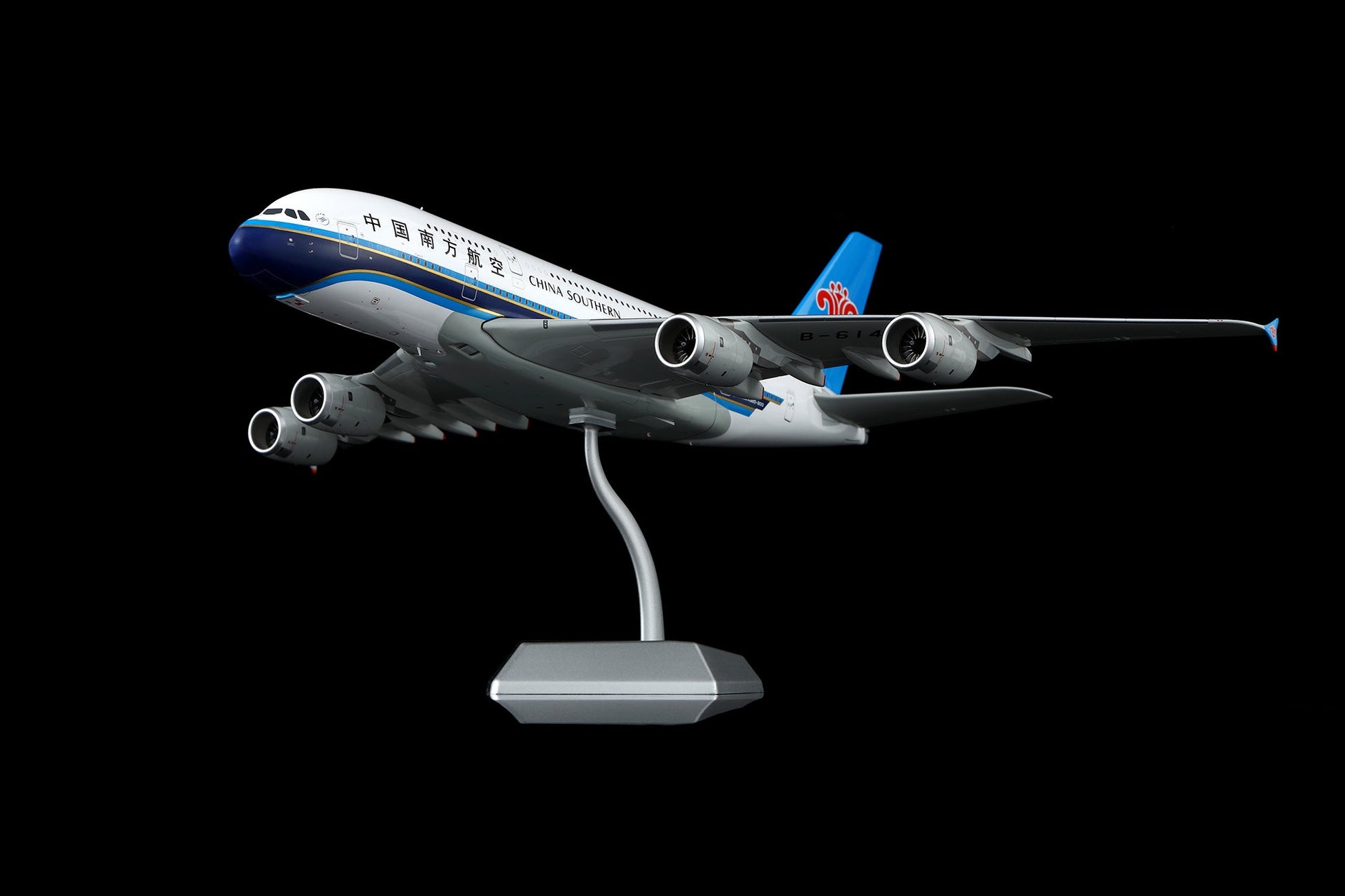 SQ Wings L2156FD 1:200 China Southern Airlines A380 B-6140 Flaps Down