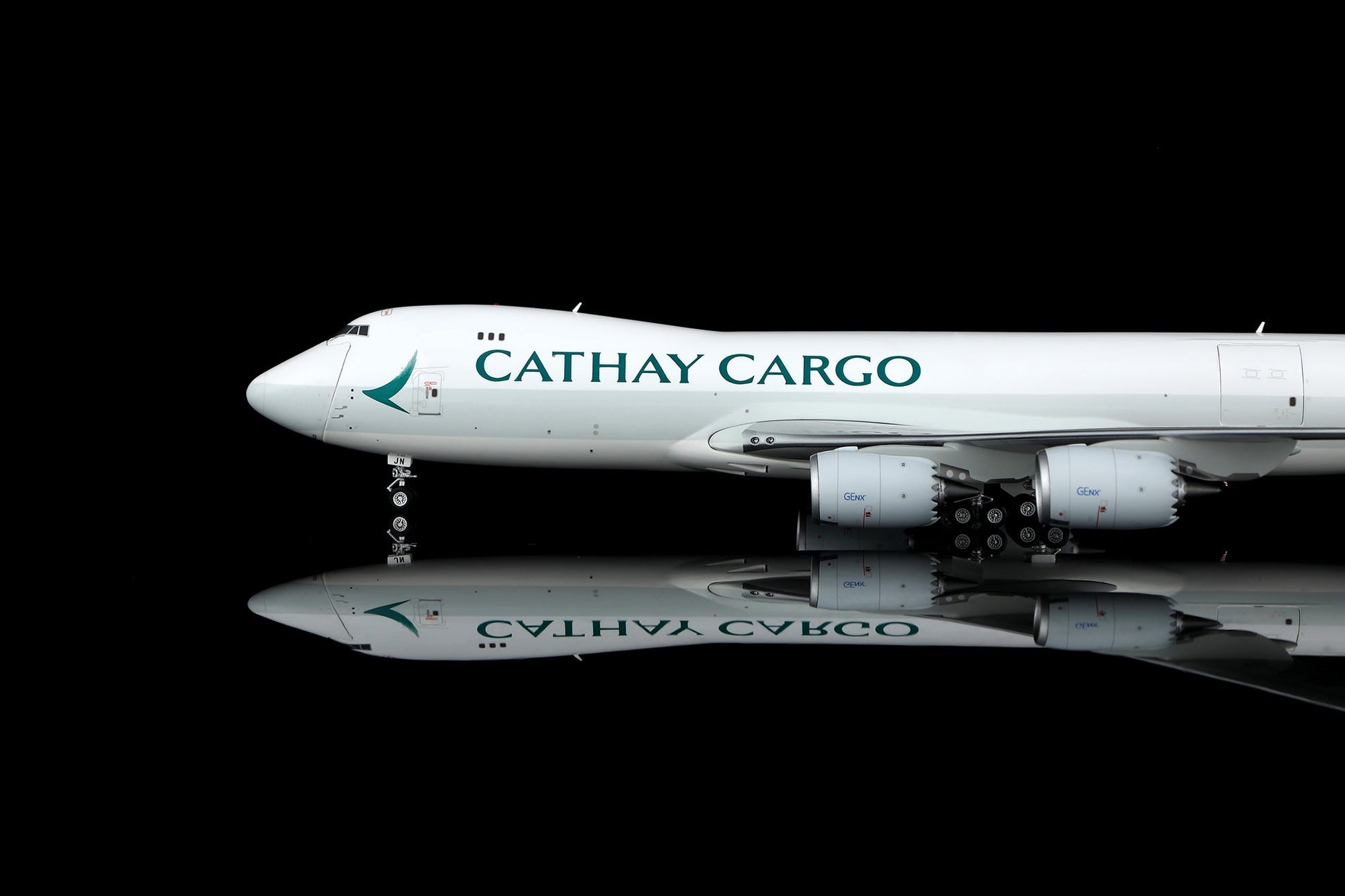 SQ Wings L2188 1:200 CATHAY CARGO B747-8F B-LJN