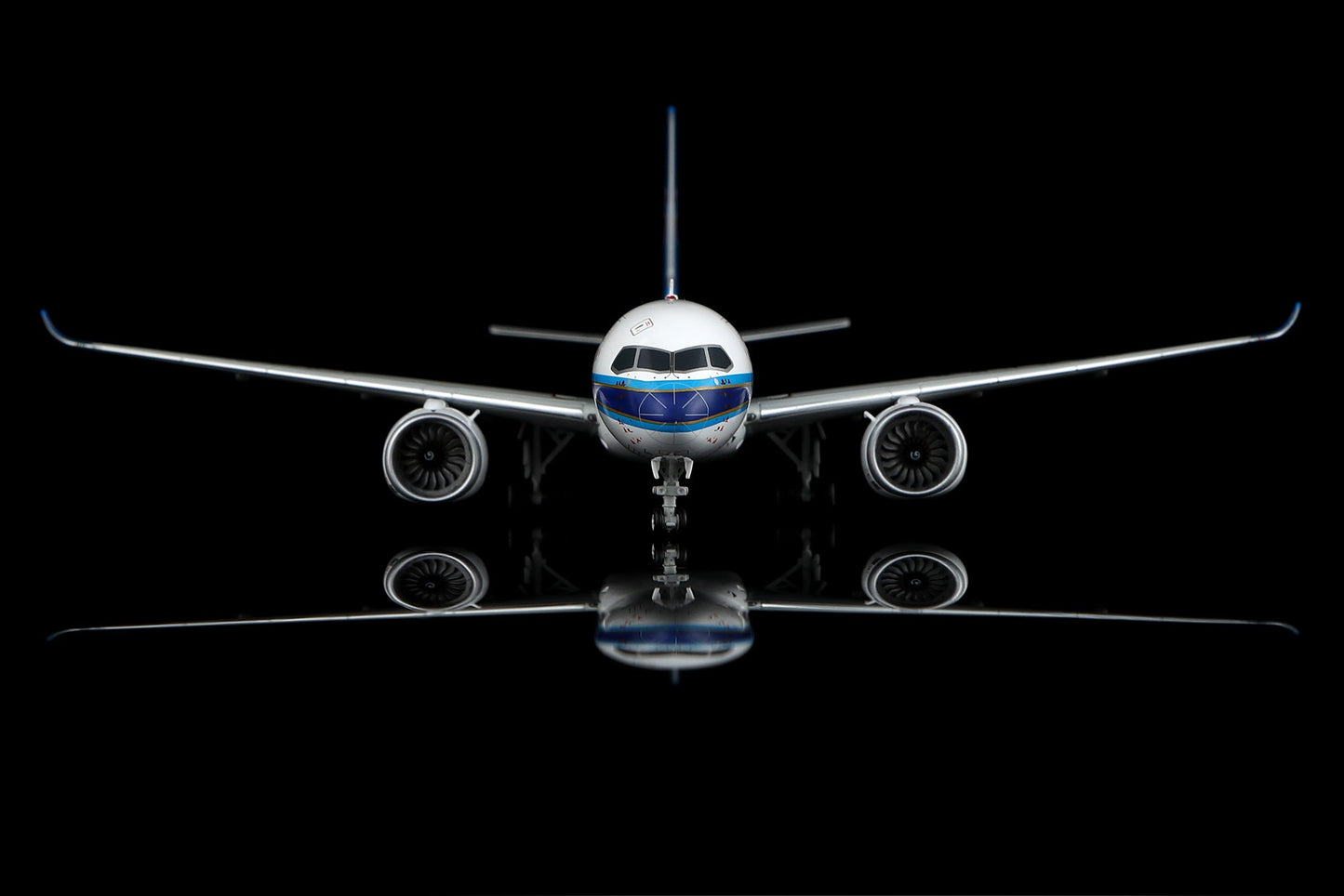 SQ Wings L2191 1:200 China Southern Airlines C919 B-919J