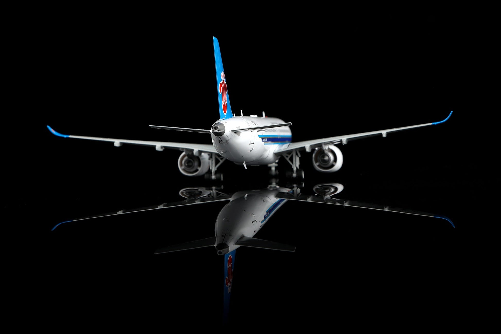 SQ Wings L2191 1:200 China Southern Airlines C919 B-919J