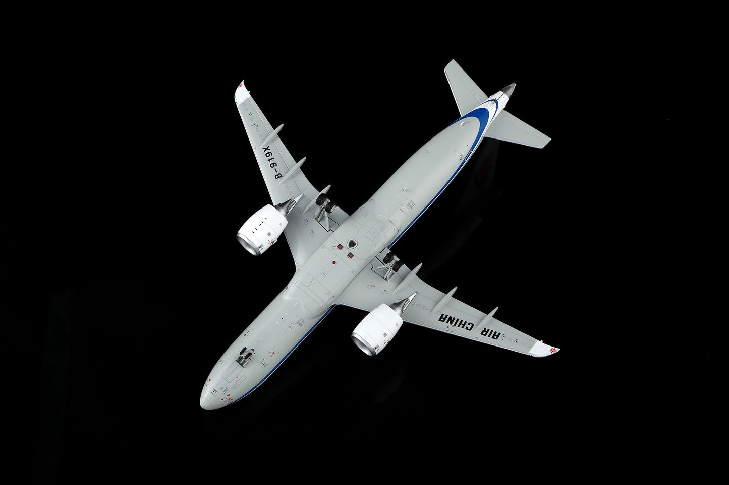 SQ Wings L2192FD 1:200 Air China C919 B-919X "Flaps Down"