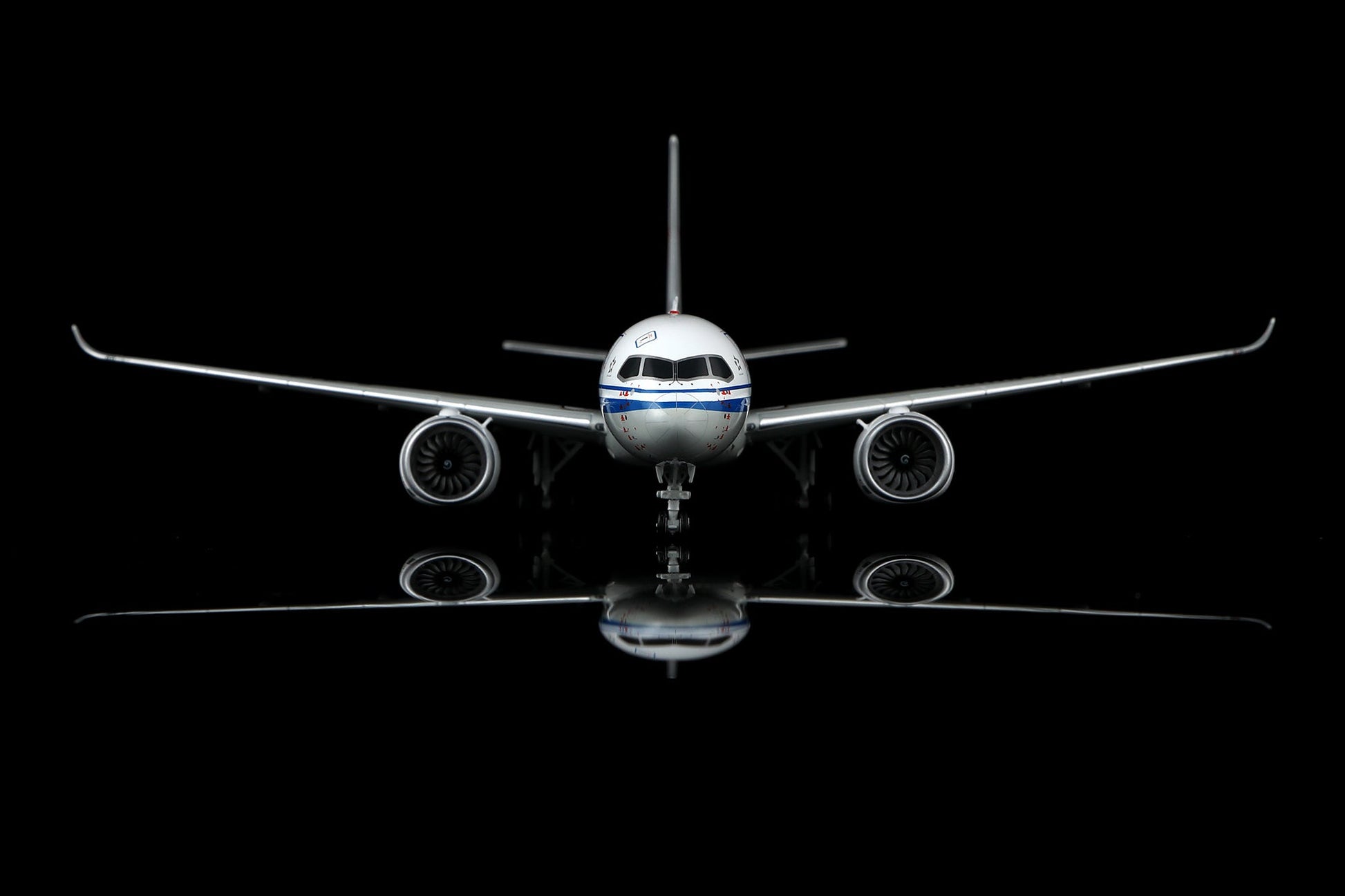 SQ Wings L2192FD 1:200 Air China C919 B-919X "Flaps Down"