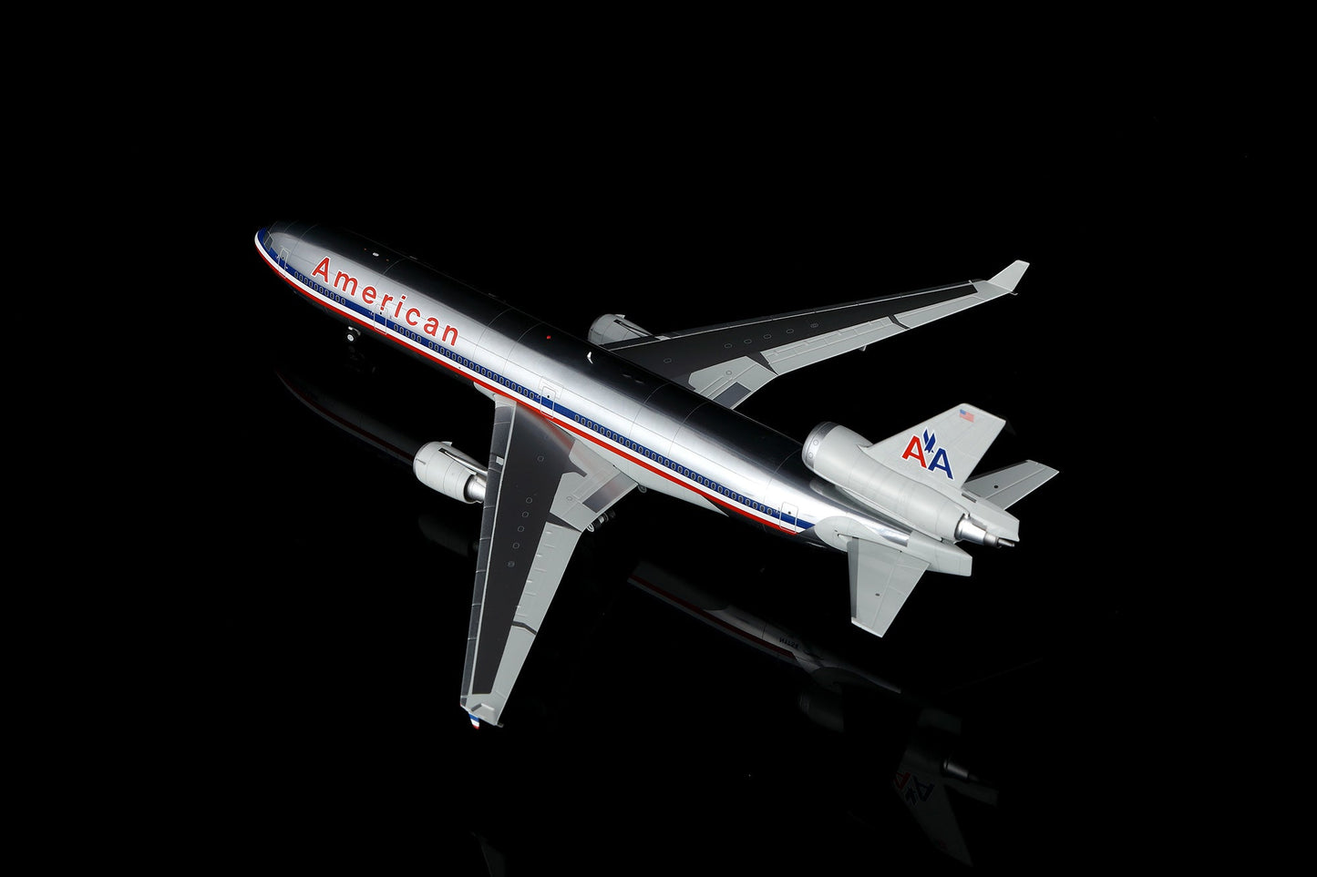 SQ Wings L2226 1:200 American MD-11 N1754