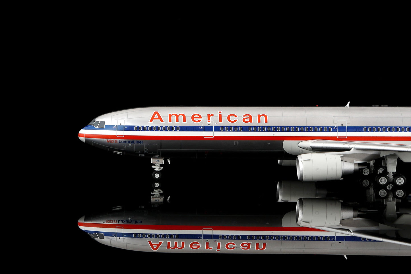SQ Wings L2226FD 1:200 American MD-11 N1754 "Flaps Down"