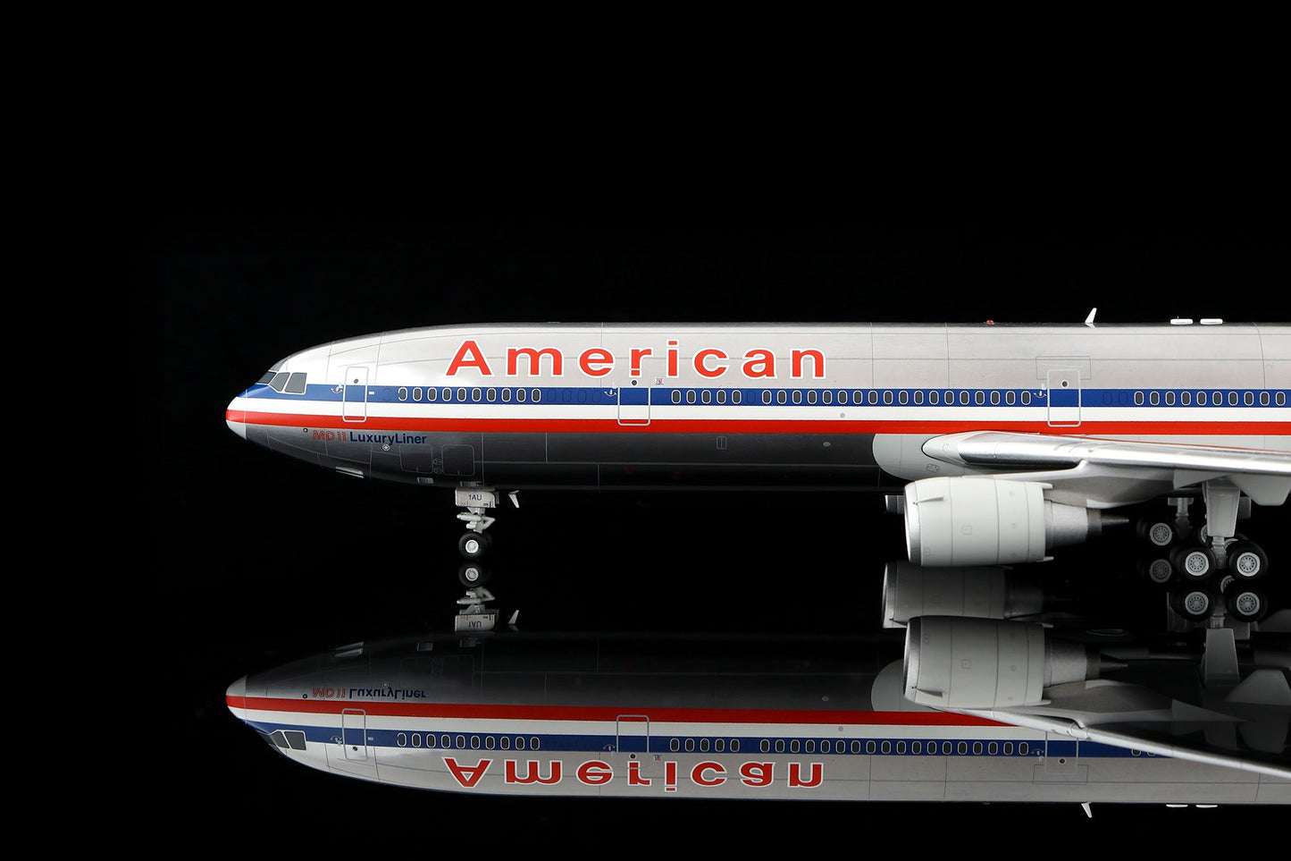 SQ Wings L2227FD 1:200 American MD-11 N1766A "Flaps Down"