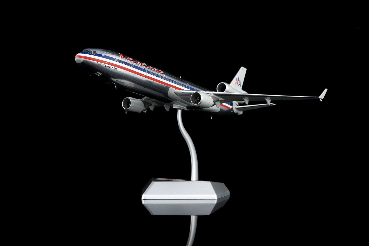 SQ Wings L2227FD 1:200 American MD-11 N1766A "Flaps Down"