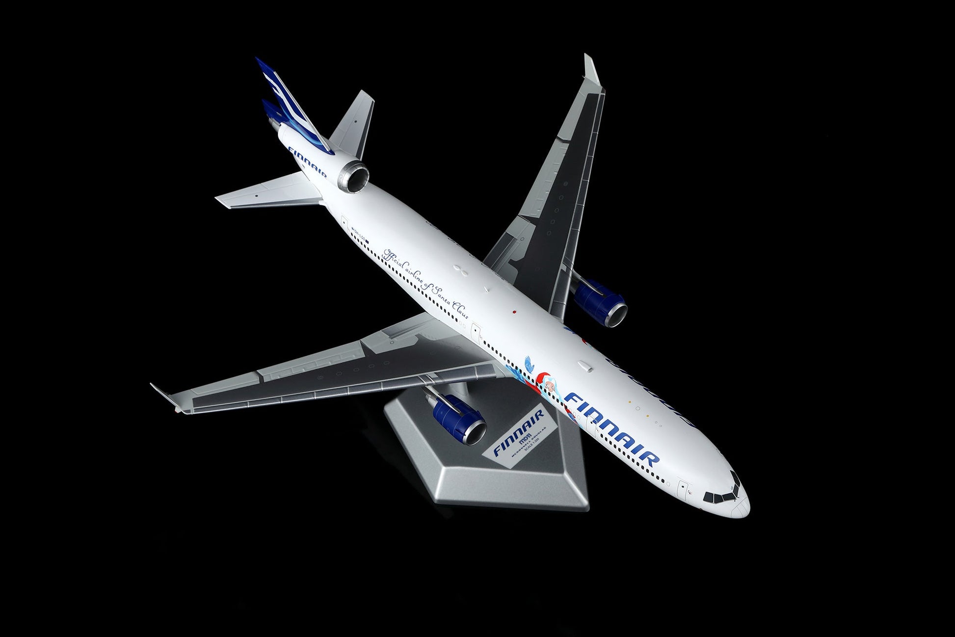 SQ Wings L2232FD 1:200 Finnair MD-11 OH-LGD Official Airline of Santa Claus livery Flaps Down