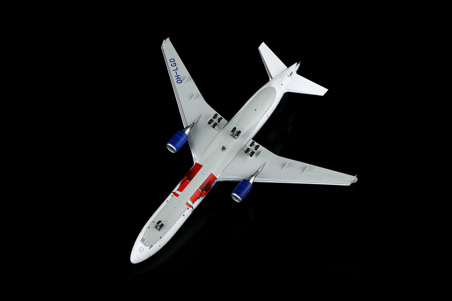 SQ Wings L2232FD 1:200 Finnair MD-11 OH-LGD Official Airline of Santa Claus livery Flaps Down