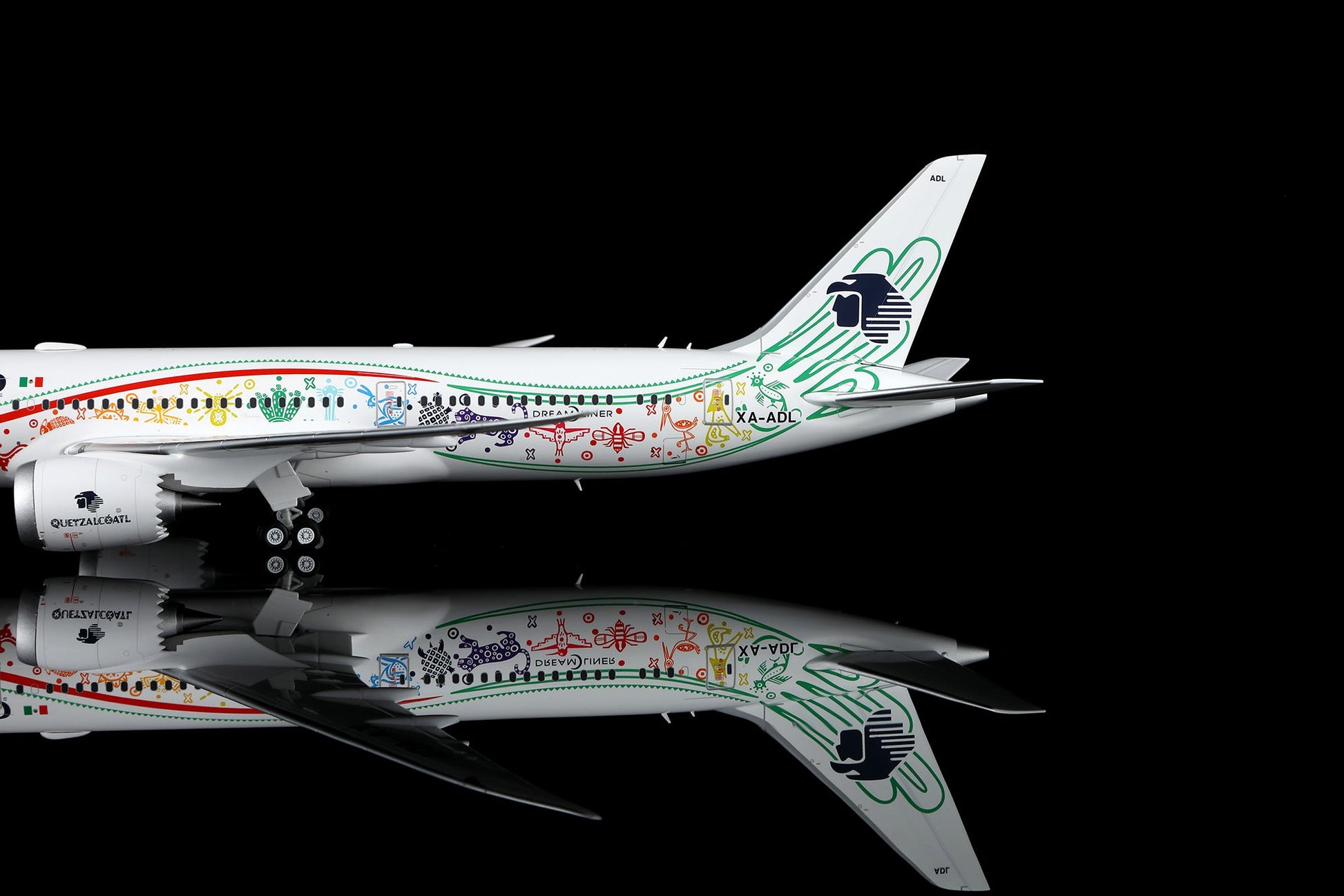 SQ Wings L2273 1:200 Aeroméxico B787-9 XA-ADL "Quetzalcóatl Livery"