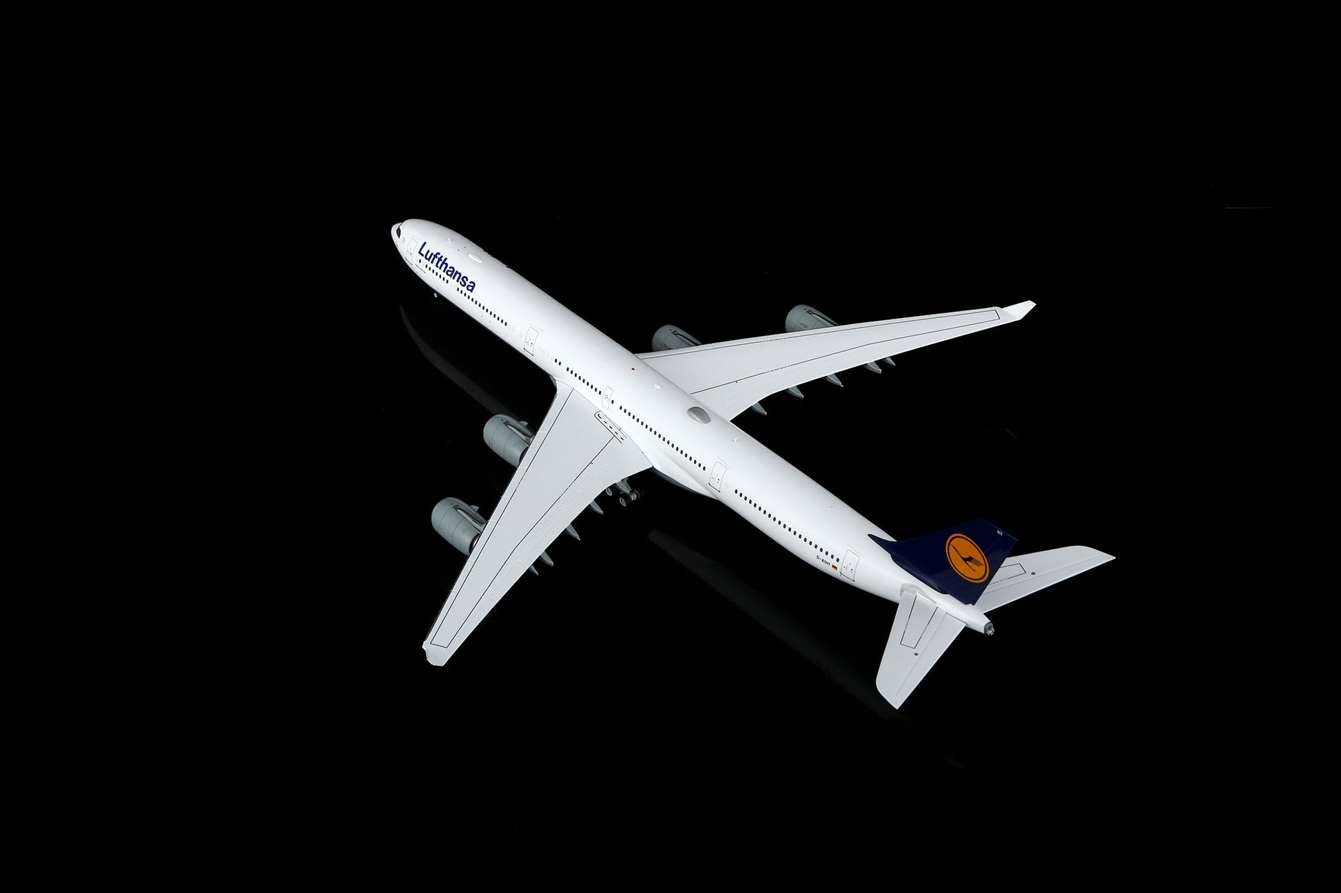 SQ Wings L2282FD 1:200 Lufthansa A340 - 600 D - AIHY "Flaps Down"