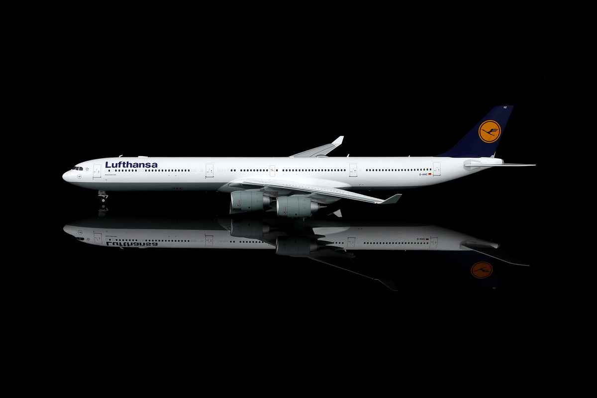 SQ Wings L2283FD 1:200 Lufthansa A340 - 600 D - AIHZ "Flaps Down"