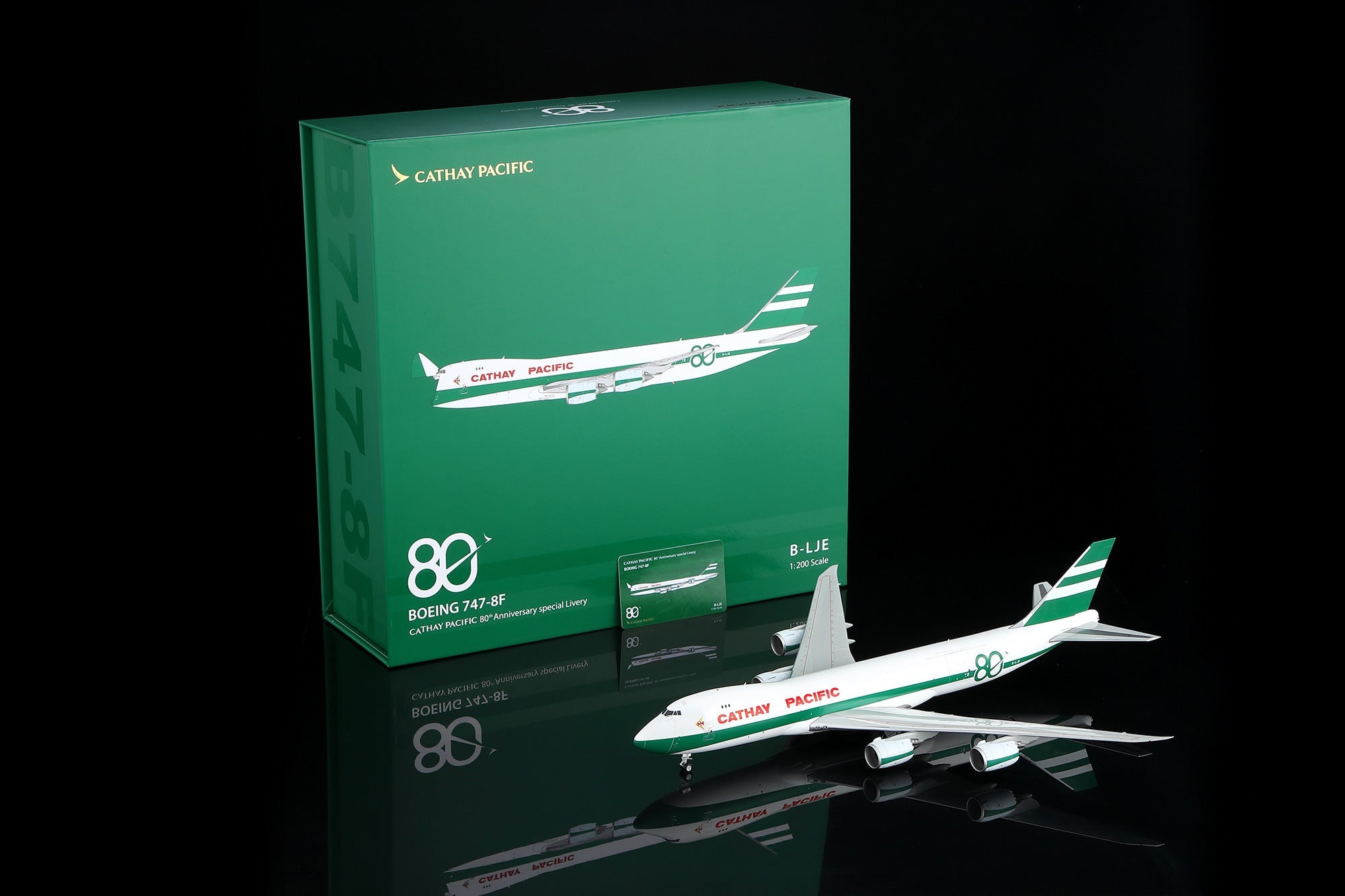 ライジングジングページ SQ Wings L2337 CATHAY PACIFIC B747-8F B-LJE 80th Anniversary Retro