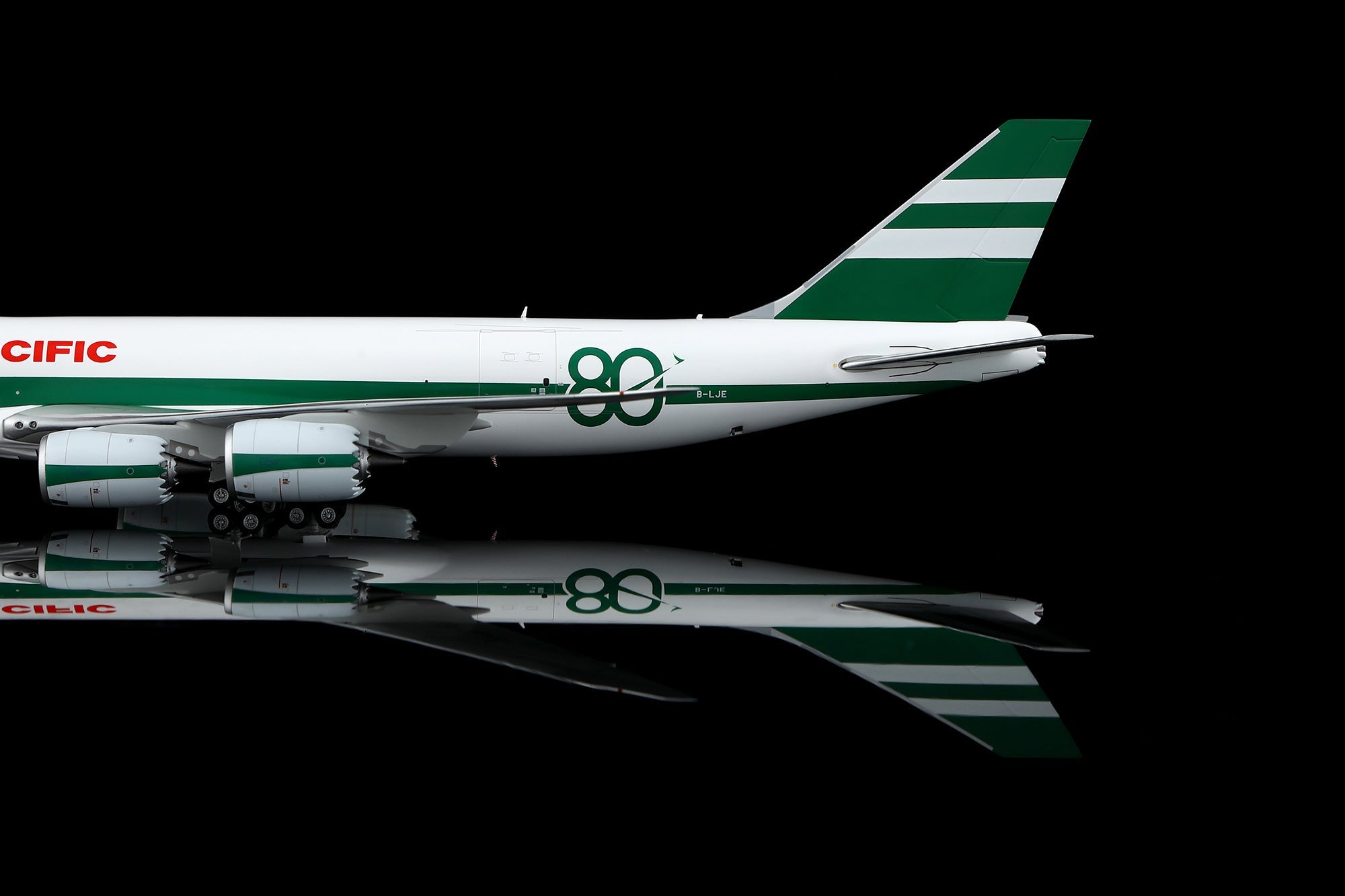 SQ Wings L2337 CATHAY PACIFIC B747-8F B-LJE 80th Anniversary Retro
