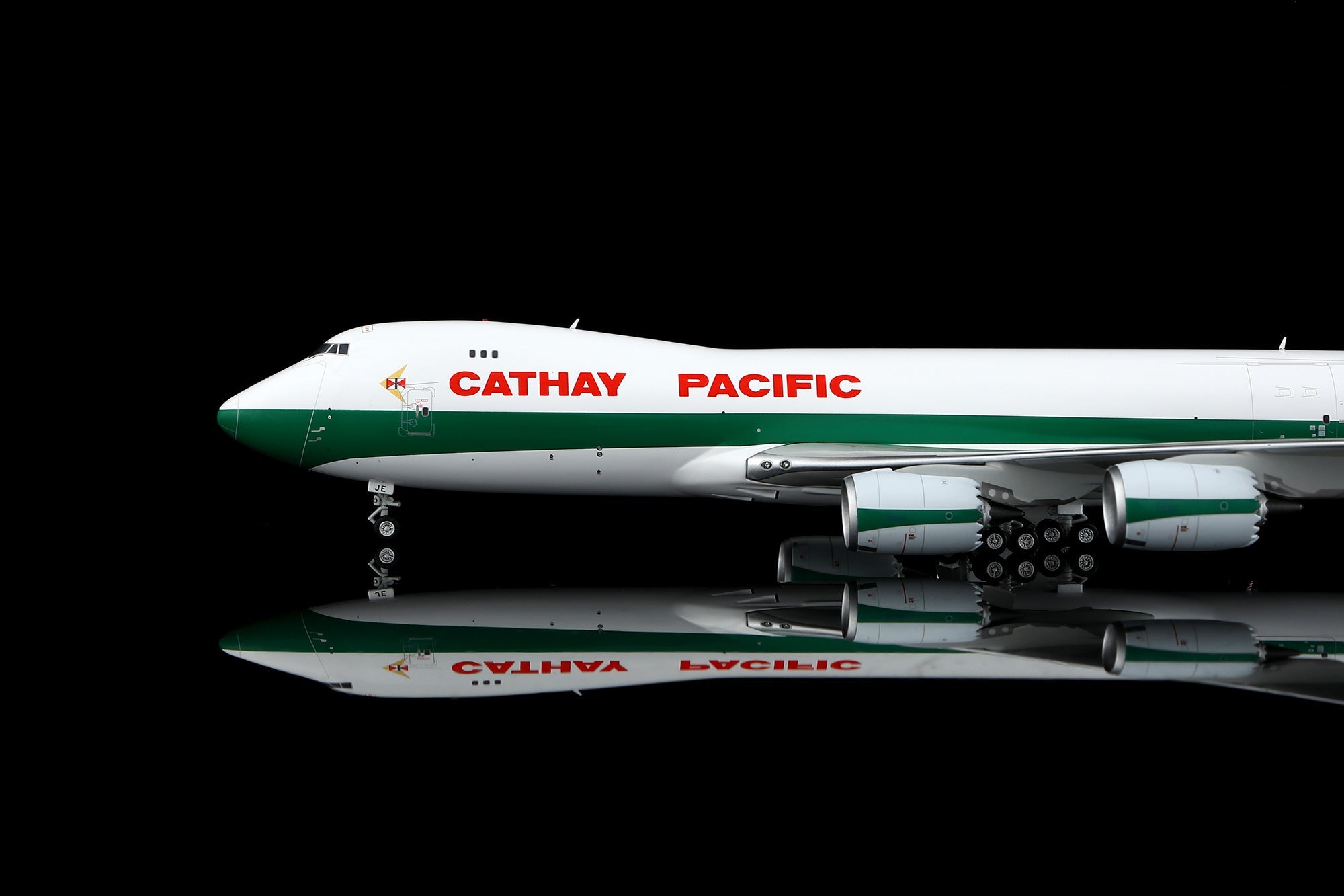 Cathay Pacific B 747-200 60th アニバーサリーモデル SQ Wings L2337 CATHAY PACIFIC B747-8F B-LJE 80th Anniversary Retro