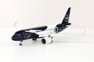 SQ Wings L2345FD 1:200 Lufthansa A320neo D-AING Lufthansa 100th Anniversary Flaps Down