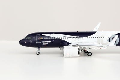 SQ Wings L2345FD 1:200 Lufthansa A320neo D-AING Lufthansa 100th Anniversary Flaps Down