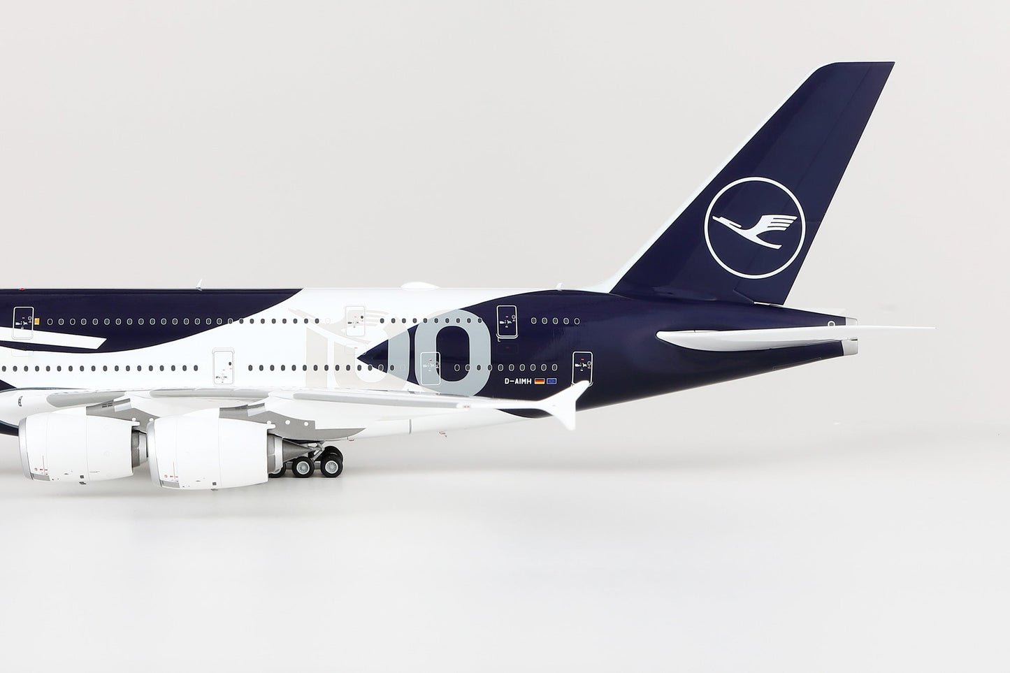 SQ Wings L2350FD 1:200 Lufthansa A380 D-AIMH Lufthansa 100th Anniversary Flaps Down