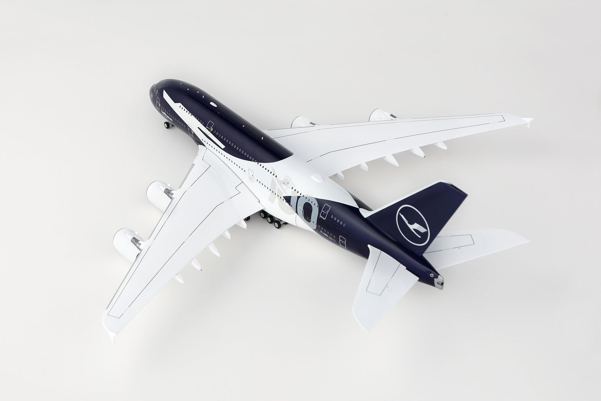 SQ Wings L2350FD 1:200 Lufthansa A380 D-AIMH Lufthansa 100th Anniversary Flaps Down