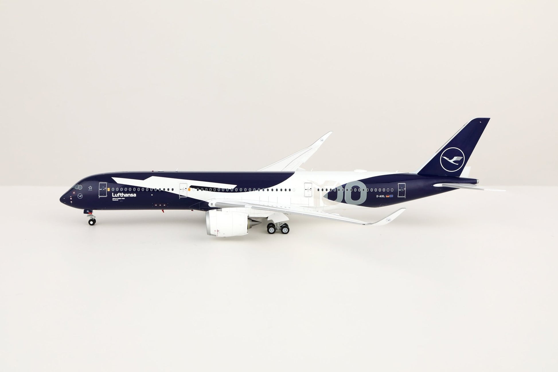 SQ Wings L2402 1:200 Lufthansa A350-900 D-AIXL